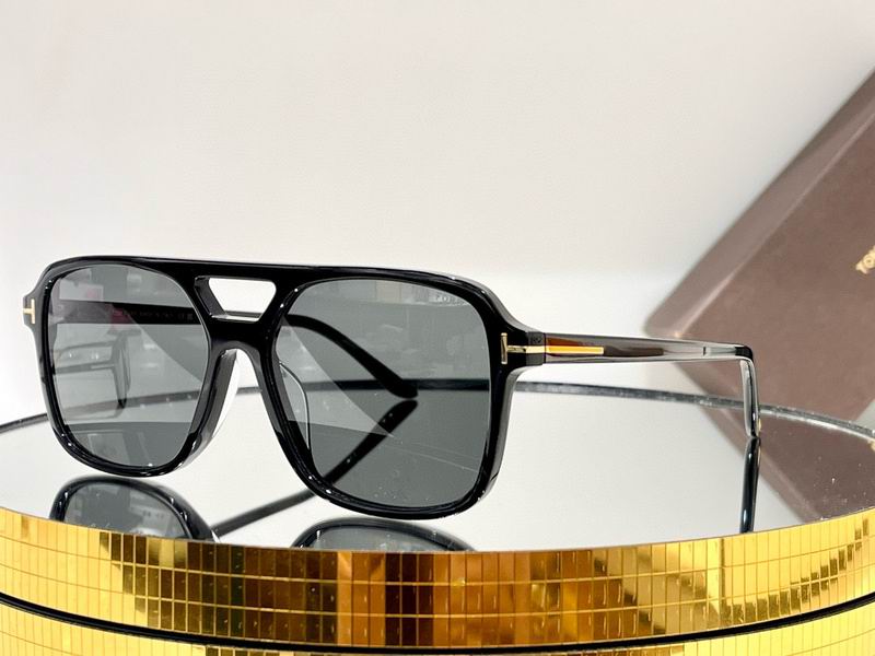 Tom Ford Glasses (136)